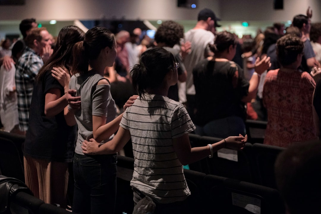 Photo Praying together