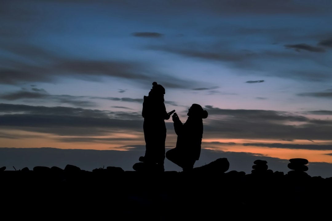 Photo godly marriage couple praying
